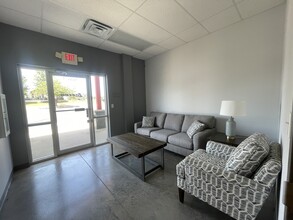 2701 SE Otis Corley Dr, Bentonville, AR for lease Lobby- Image 2 of 8