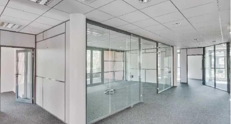 Office in Caluire-et-Cuire for lease - Interior Photo - Image 3 of 10