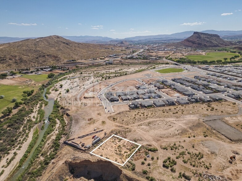 Approx 3000 E Smith Creek Dr, Washington, UT for sale - Primary Photo - Image 1 of 3