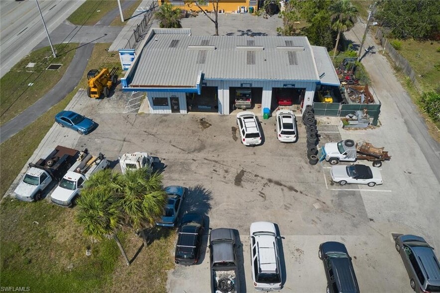 13044 Palm Beach Blvd, Fort Myers, FL 33905 Retail for Sale