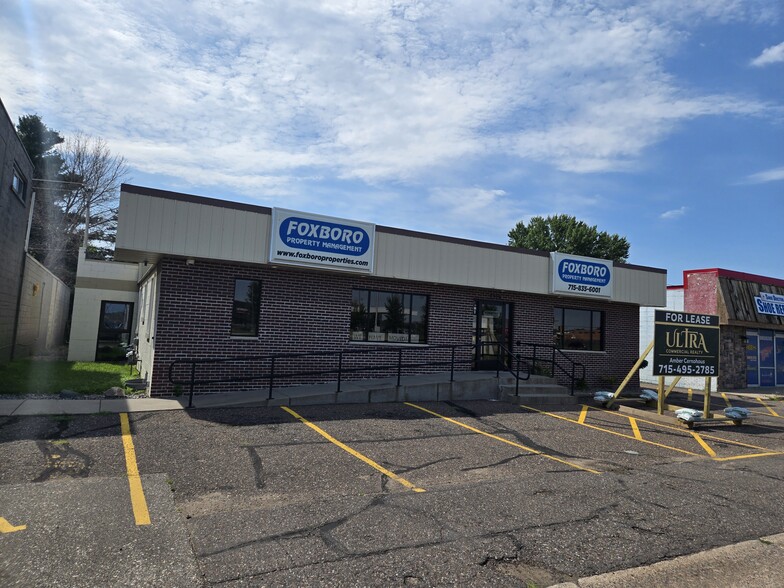 2329 E Clairemont Ave, Eau Claire, WI for sale - Building Photo - Image 1 of 16