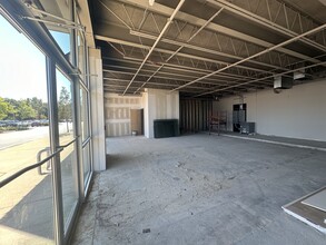 655 S Willow St, Manchester, NH for lease Building Photo- Image 2 of 2