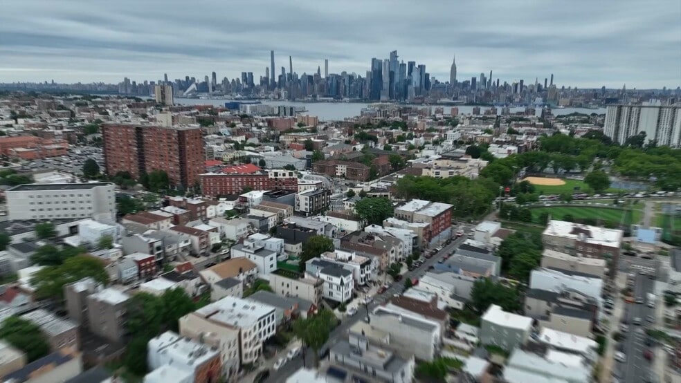 512 Paterson Plank Rd, Jersey City, NJ for lease - Commercial Listing Video - Image 2 of 54