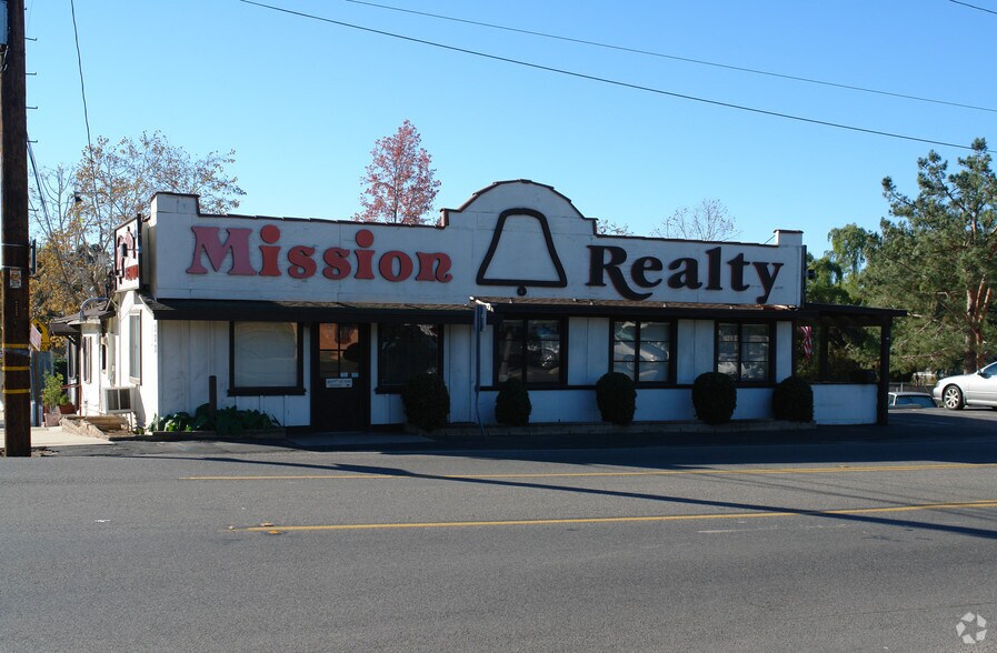337 E Mission Rd, Fallbrook, CA for sale - Primary Photo - Image 1 of 1