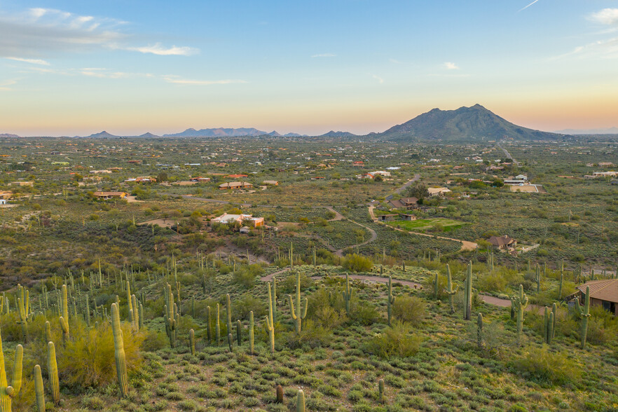 6430 E Linda Ln, Cave Creek, AZ for sale - Primary Photo - Image 1 of 1