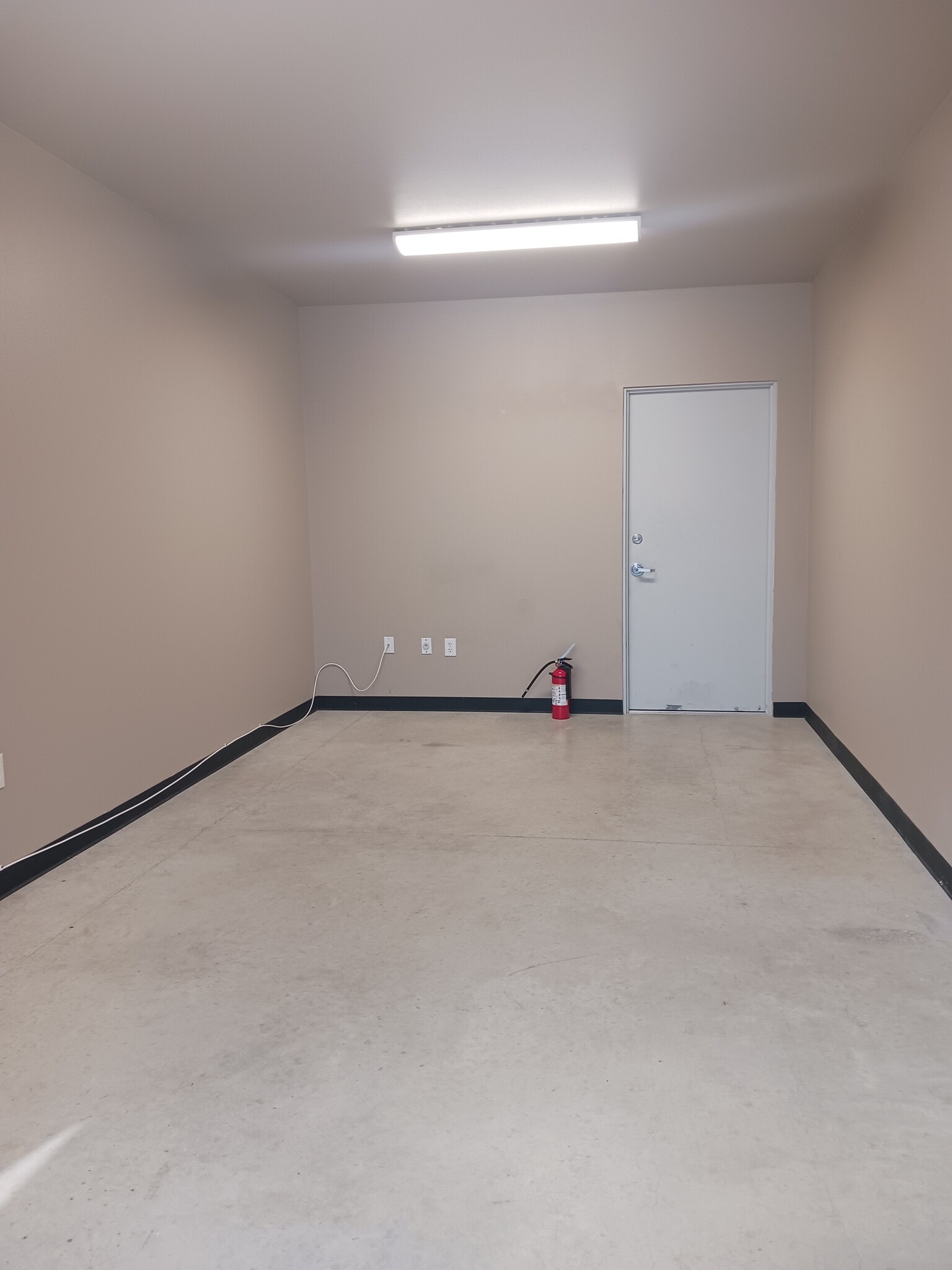 7515 Grissom Rd, San Antonio, TX for lease Interior Photo- Image 1 of 5