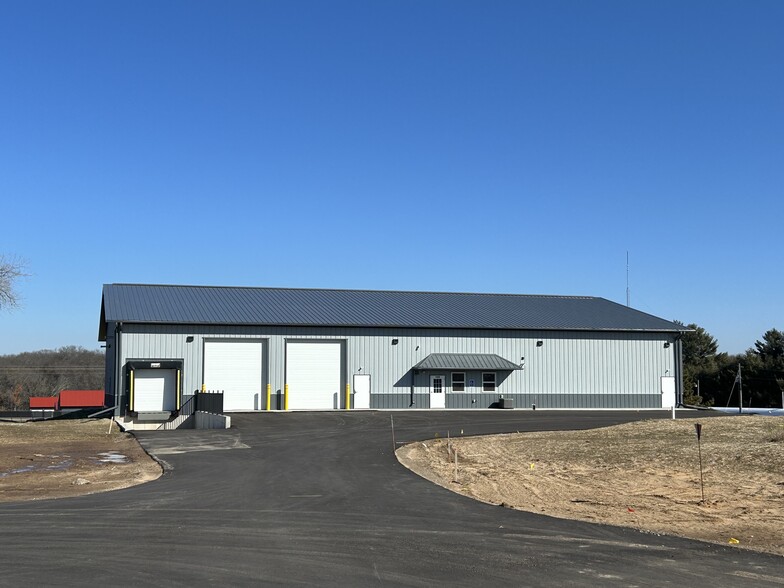 7899 Prill Rd, Eau Claire, WI for lease - Building Photo - Image 1 of 11