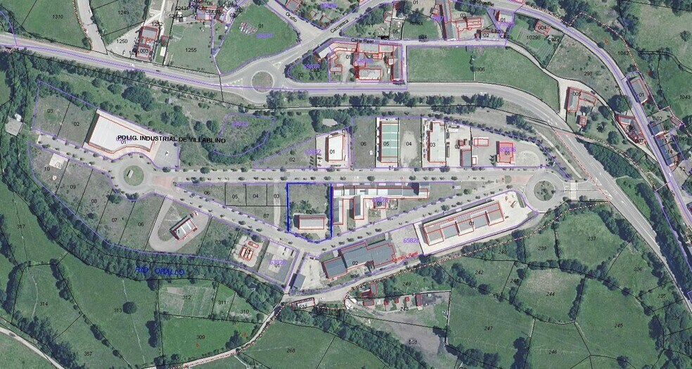 Industrial in Villablino, León for sale - Building Photo - Image 2 of 3