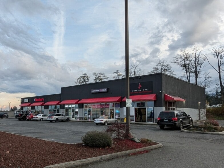 755 W Washington St, Sequim, WA for lease - Building Photo - Image 3 of 22