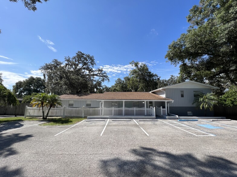 505 Westbrook Ave, Brandon, FL for sale - Building Photo - Image 1 of 31