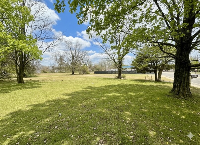1507 Robinson Rd, Old Hickory, TN for sale - Building Photo - Image 2 of 9