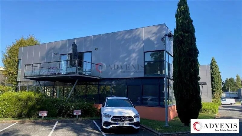 Office in Floirac for lease - Building Photo - Image 3 of 9