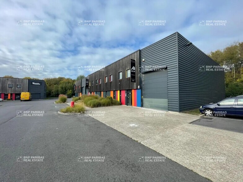 Flex in Wambrechies for lease - Building Photo - Image 1 of 20