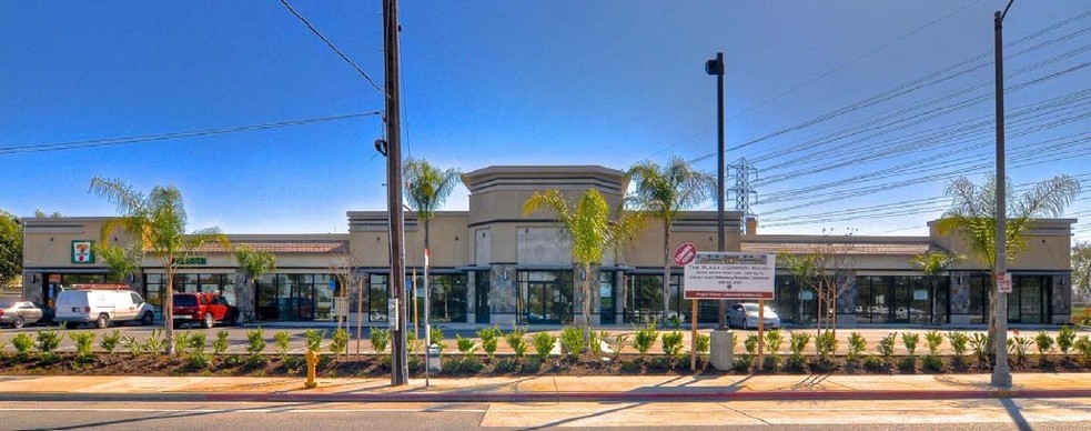 11126-11146 Del Amo Blvd, Lakewood, CA for lease - Building Photo - Image 2 of 29