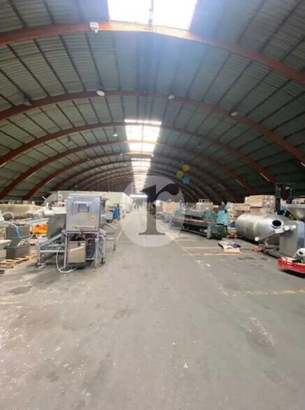 Flex in Mouvaux for lease - Building Photo - Image 1 of 6