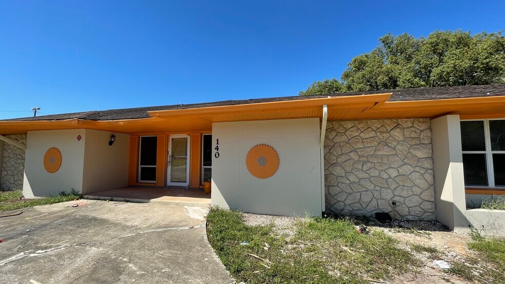 140 S West St, Eatonville, FL 32751