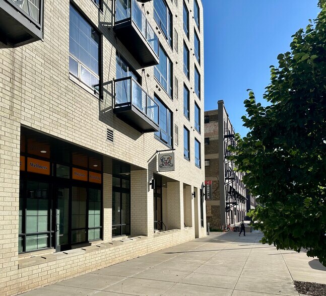 315 N 7th Ave, Minneapolis, MN for lease - Building Photo - Image 3 of 8