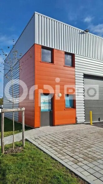 Flex in Saint-Nazaire for sale - Building Photo - Image 1 of 4