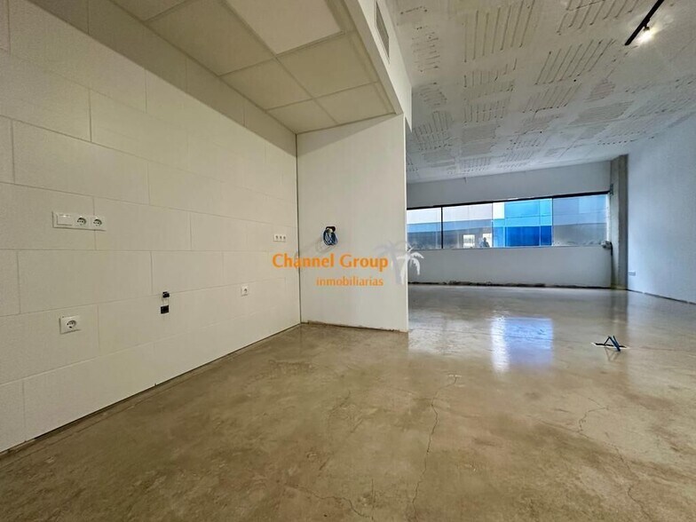 Office in Elche, Alicante for lease - Building Photo - Image 3 of 4