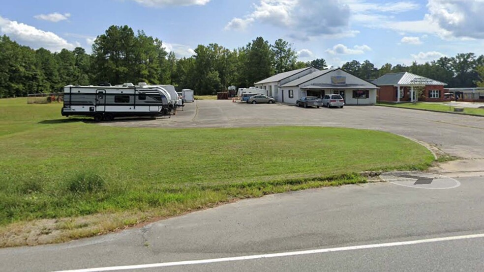 17001 Hull Street Rd, Moseley, VA for sale - Primary Photo - Image 1 of 4