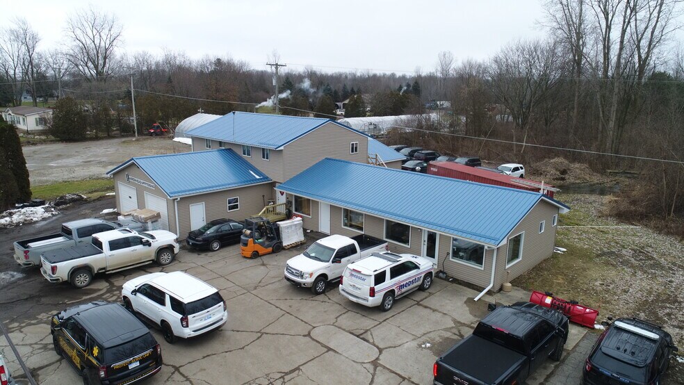 5431 Davison Rd, Lapeer, MI for sale - Building Photo - Image 1 of 1