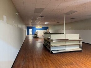 500 N IH 69, Robstown, TX for lease Interior Photo- Image 2 of 4