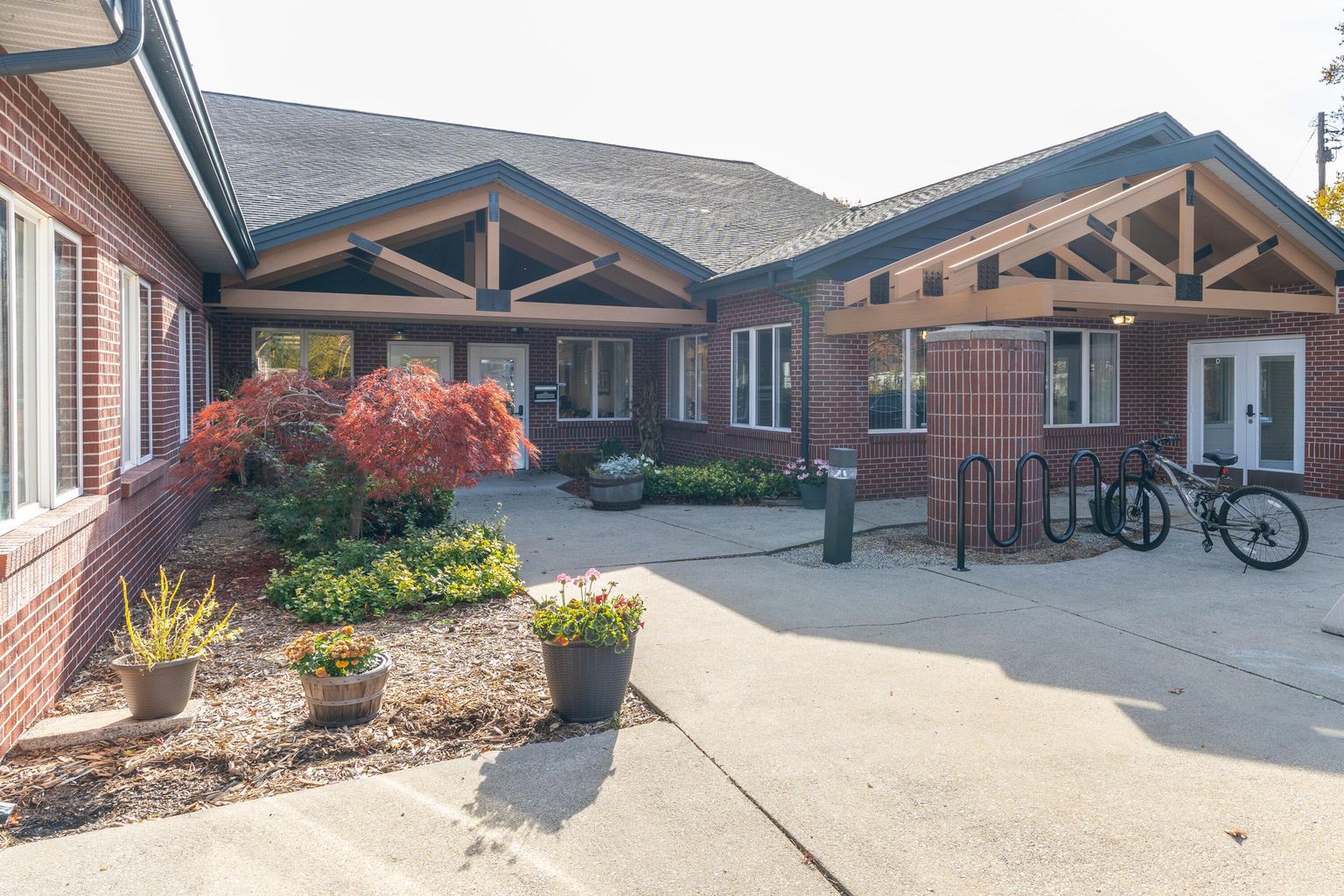 493 W Norton Ave, Norton Shores, MI for sale Building Photo- Image 1 of 1