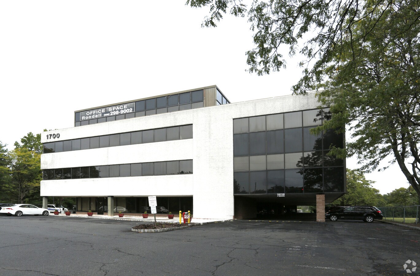 1700 Galloping Hill Rd, Kenilworth, NJ 07033 Property Record