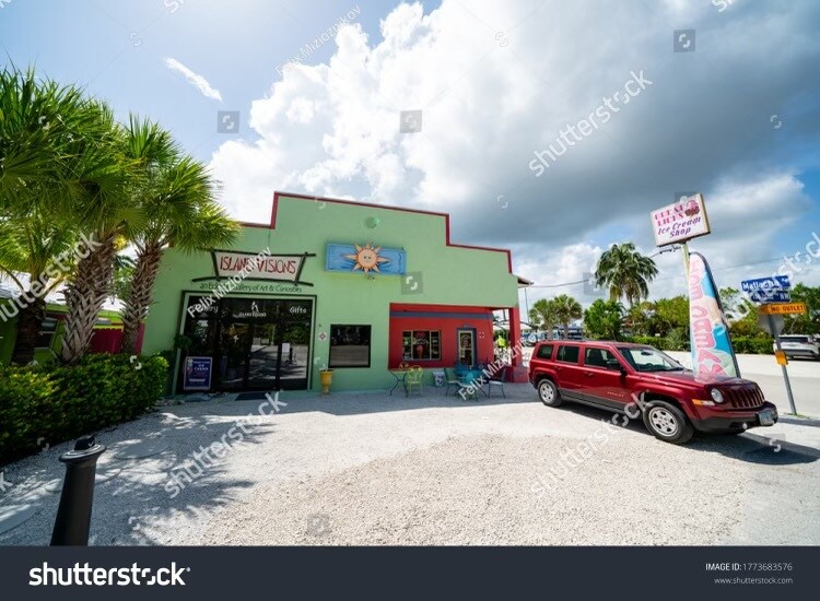 4643-4645 NE Pine Island Rd NW, Cape Coral, FL for lease - Building Photo - Image 2 of 5