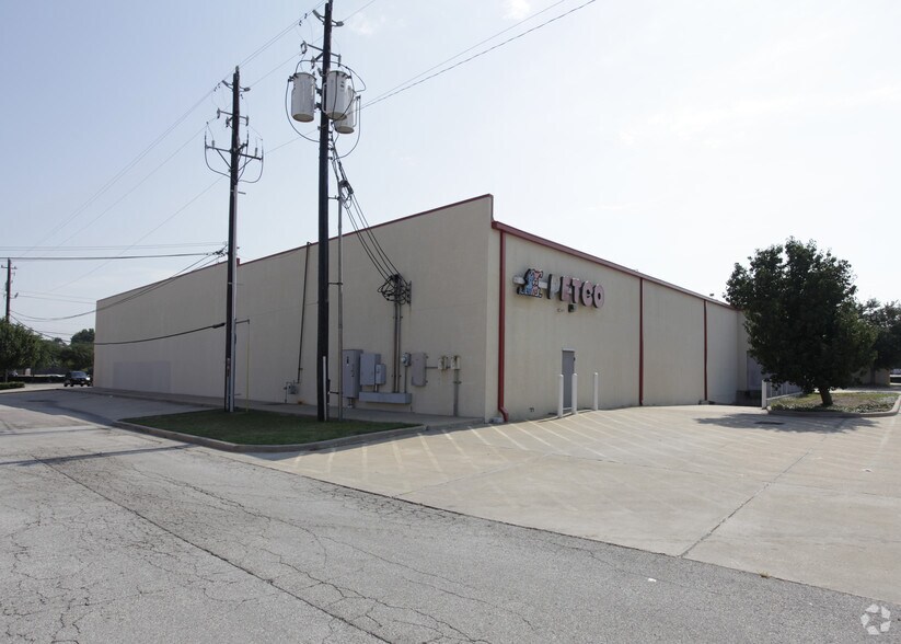 3680 Spencer Hwy, Pasadena, TX for sale - Building Photo - Image 1 of 3
