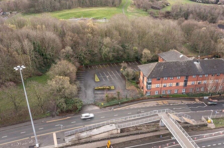 171 Elland Rd, Leeds for sale - Primary Photo - Image 1 of 1