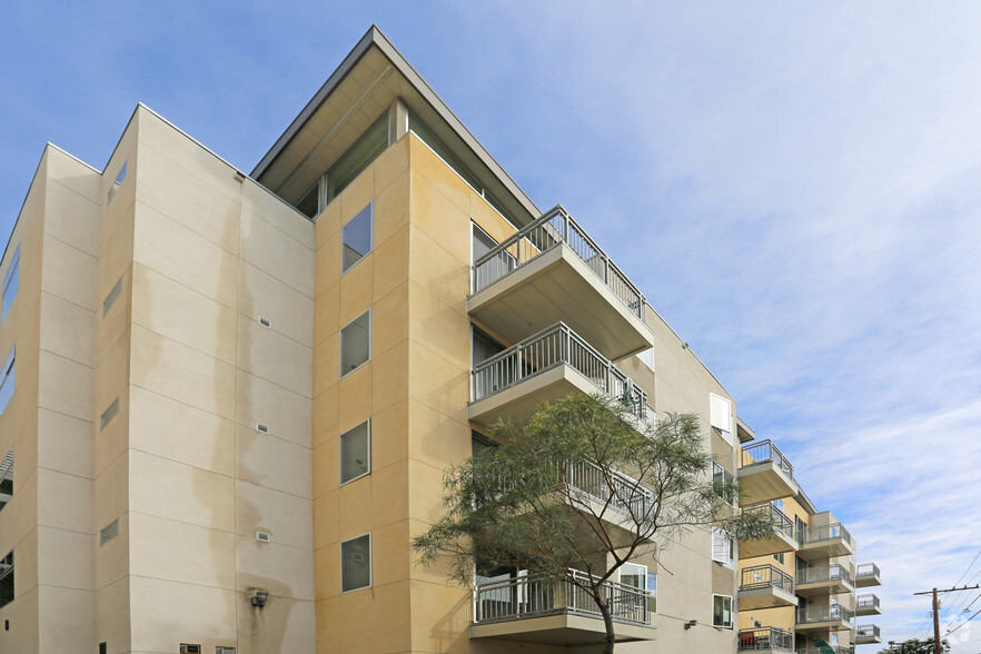 5665 Lindo Paseo, San Diego, CA for lease - Building Photo - Image 3 of 3