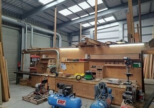 Cauldwell Walk, Bedford for lease Interior Photo- Image 1 of 2