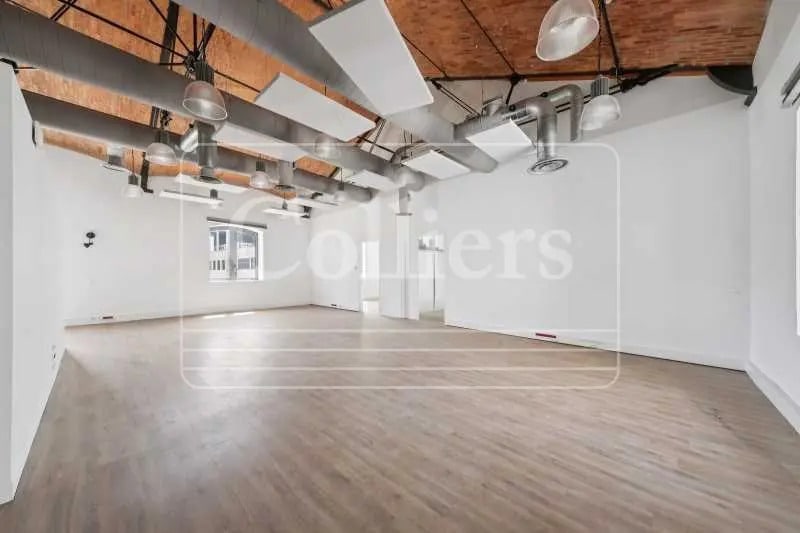 Office in Marseille for lease - Interior Photo - Image 2 of 6