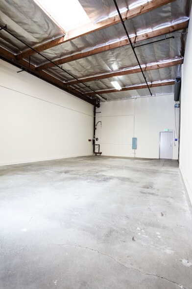 4572 Telephone Rd, Ventura, CA for lease - Interior Photo - Image 3 of 21