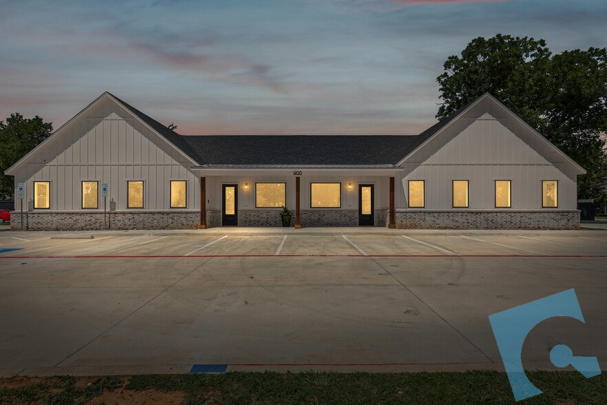 908 Cresthaven Dr, Euless, TX for lease - Building Photo - Image 2 of 12