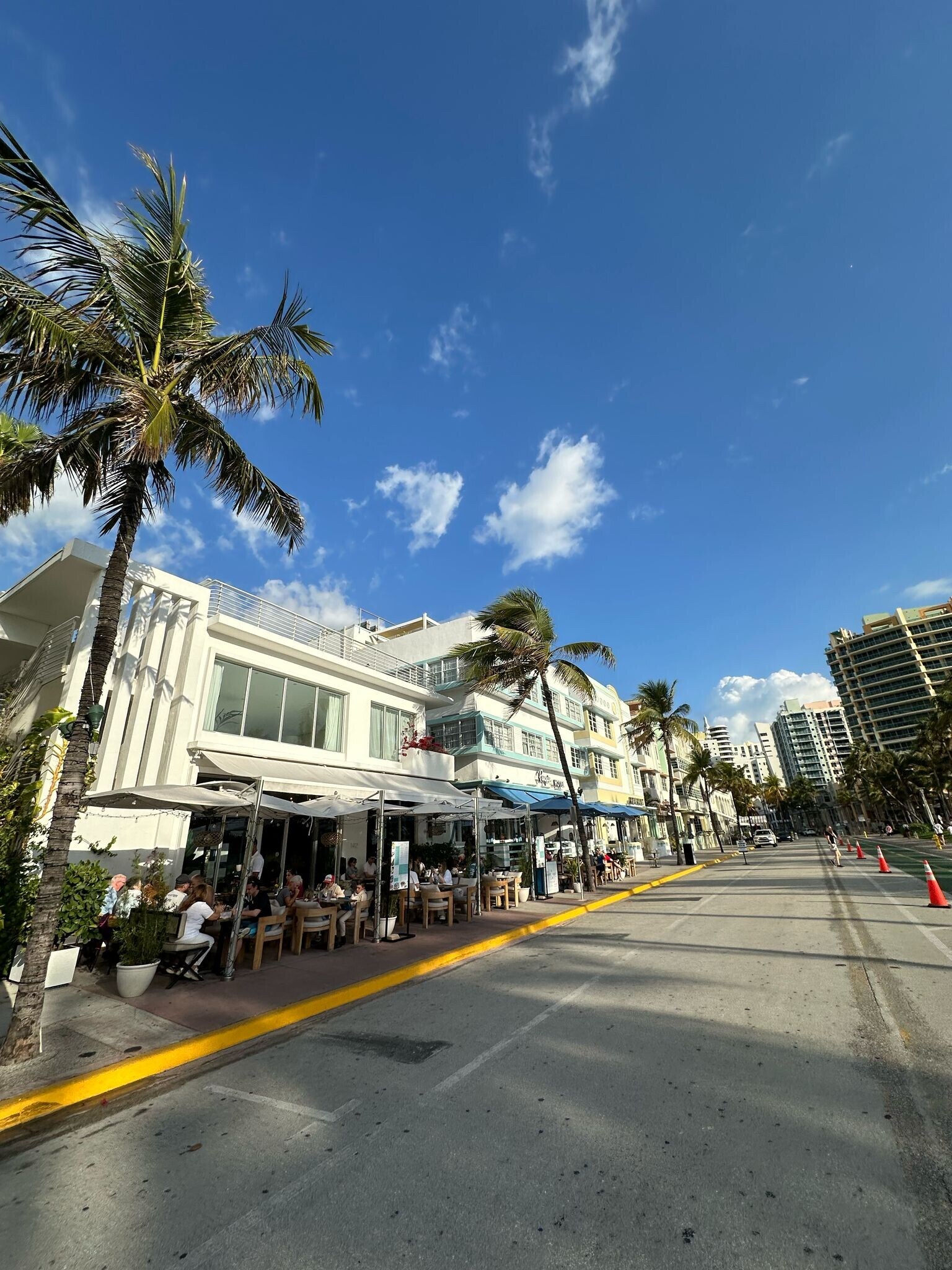 1412 Ocean Dr, Miami Beach, FL for lease Building Photo- Image 1 of 9