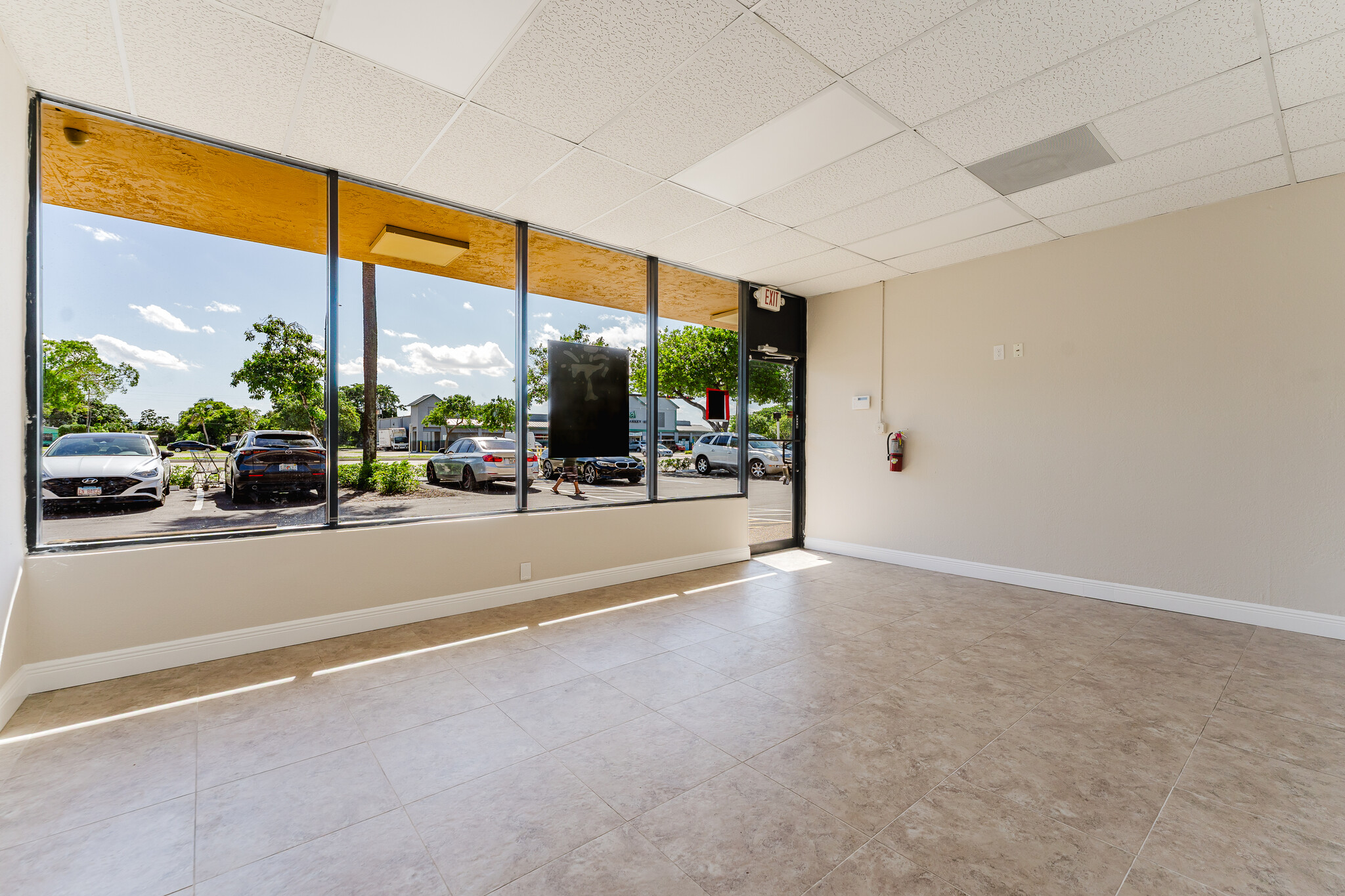 159-199 W Hillsboro Blvd, Deerfield Beach, FL for lease Building Photo- Image 1 of 21