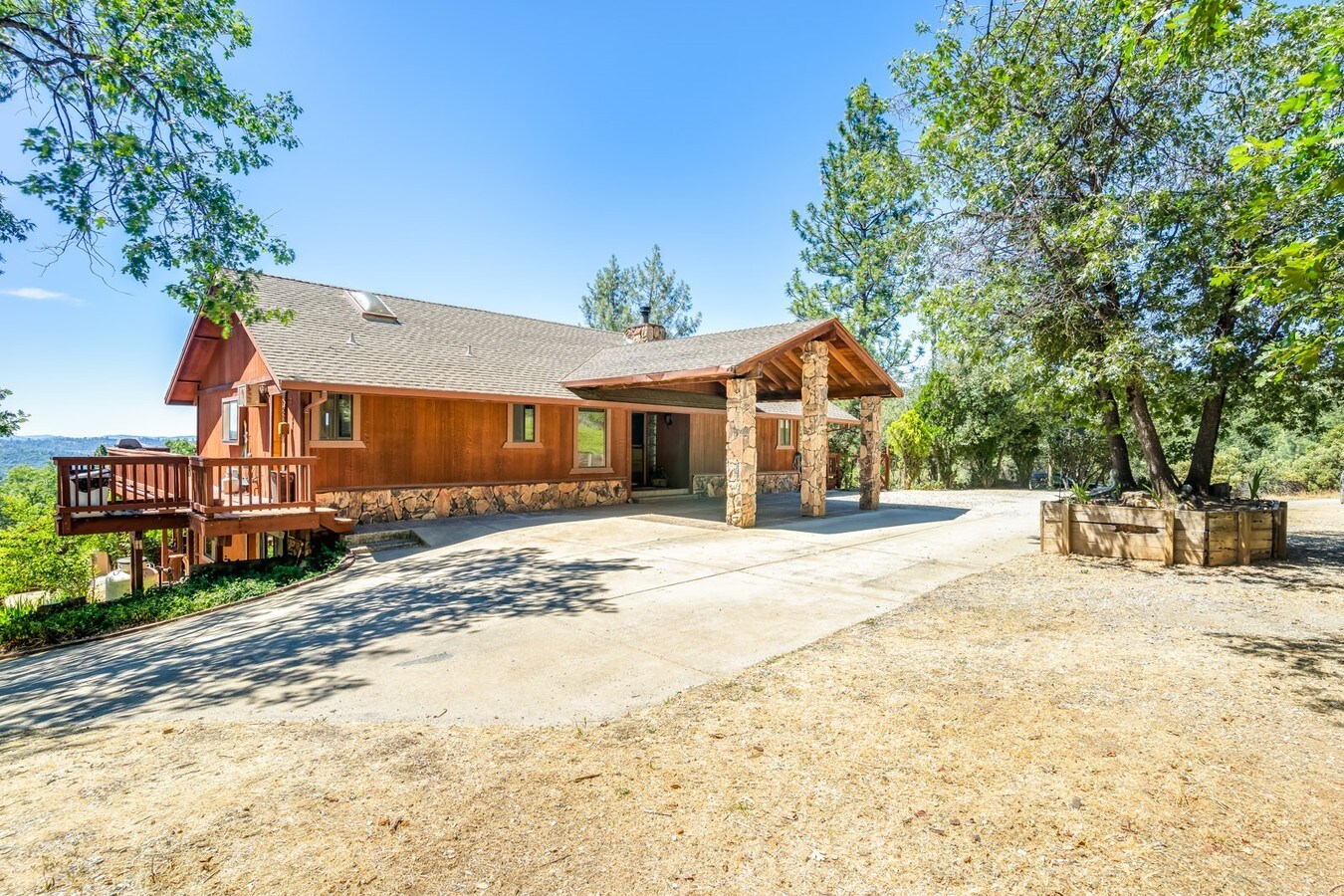22963 Robertson Ranch Rd, Sonora, CA 95370