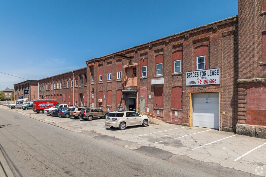 21 Sabin St, Pawtucket, RI for lease - Building Photo - Image 3 of 5