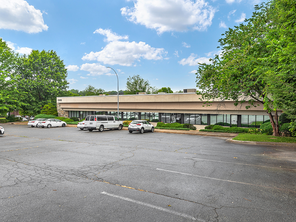 1302 Patton Ave, Asheville, NC for lease Building Photo- Image 1 of 3