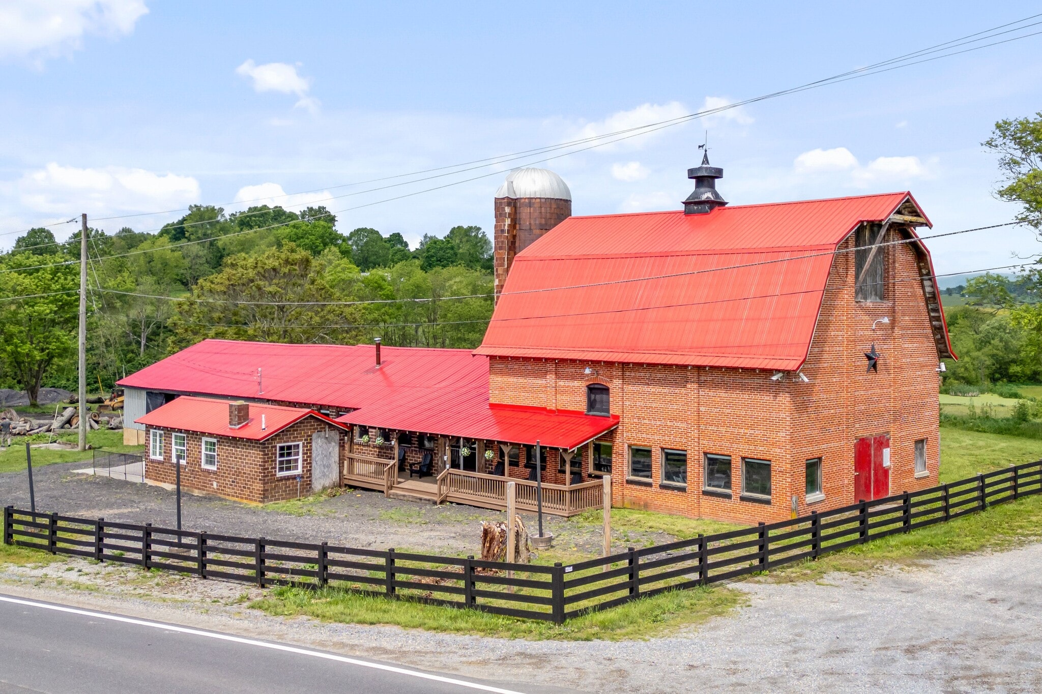 4241 Lee Hwy, Pulaski, VA for sale Building Photo- Image 1 of 11