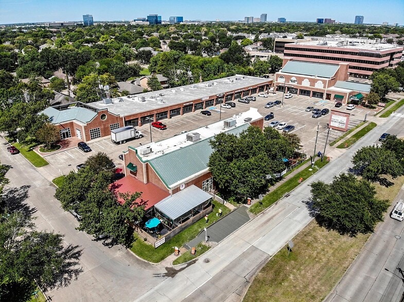 1570 S Dairy Ashford Rd, Houston, TX for lease - Building Photo - Image 3 of 16