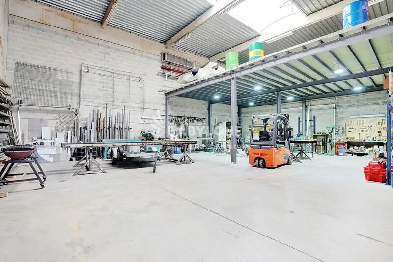 Office in Savigny-sur-Orge for sale - Interior Photo - Image 2 of 12