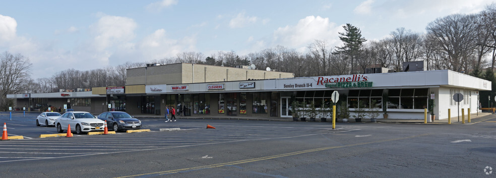 95 Knollwood Rd, White Plains, NY for lease - Building Photo - Image 1 of 5