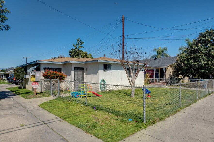 4925 Clara St, Cudahy, CA 90201