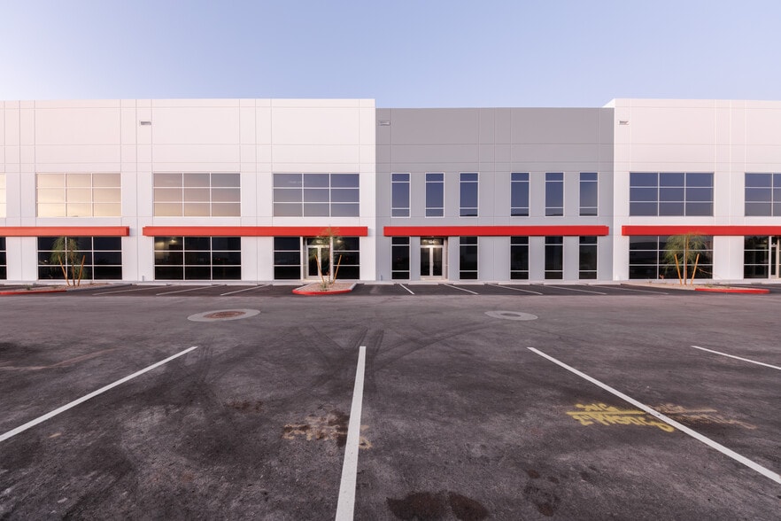 2942 Lincoln Rd, Las Vegas, NV for sale - Building Photo - Image 2 of 3