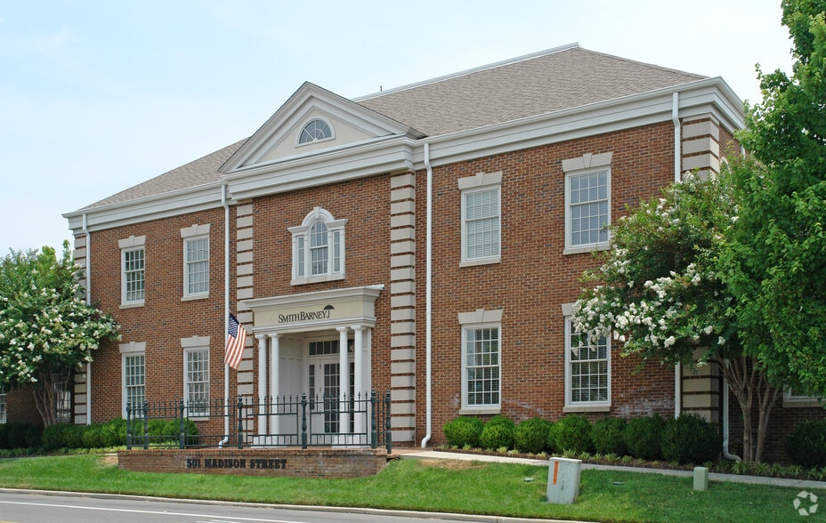 501 Madison St S, Huntsville, AL for lease - Primary Photo - Image 1 of 10