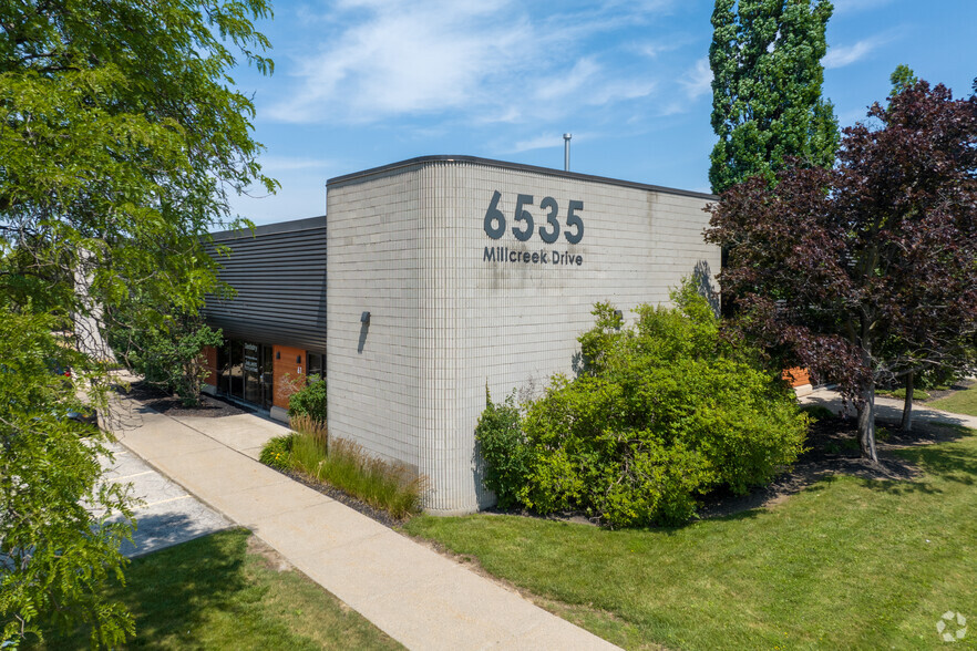 6535 Millcreek Dr, Mississauga, ON for lease - Building Photo - Image 3 of 5