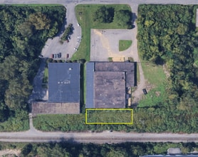 110 Monarch Dr, Liverpool, NY - Aerial map view